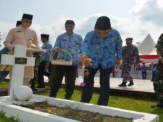 Gubernur Kepri Peringati Harkitnas Ke-114 dengan Ziarah ke Makam Pahlawan Gubernur Kepri Peringati Harkitnas Ke-114