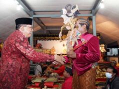 Peringatan Hari Lahirnya Bung Karno, Pemkot Blitar Gelar Brokohan dan Pentas Wayang Kulit Pemkot Blitar Gelar Brokohan dan Pentas Wayang Kulit