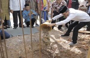 Amsakar Hadiri Peletakan Batu Pertama TPQ Darul Ihsan Kavling Patam Indah Amsakar Hadiri Peletakan Batu Pertama TPQ Darul Ihsan Kavling Patam Indah_copy_1200x675
