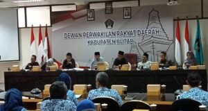 Perlu Perlindungan Produk UMKM, DPRD Kabupaten Blitar Segera Sahkan Komisi II DPRD Kabupaten Blitar mengikuti Raker