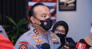 Polisi Tangkap Penimbun dan Pengoplos BBM Kepala Divisi Humas Polri Irjen Pol Dedi Prasetyo