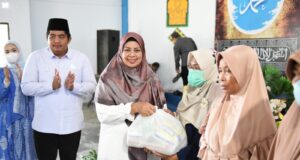 Seribu Paket Sembako Untuk Warga Bintan Bantuan sembako ke masyarakat
