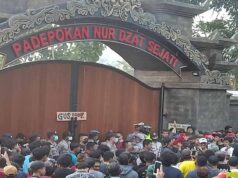 Gerah Desanya Dipermalukan, Padepokan Gus Samsudin di Blitar Ditutup Paksa Warga Padepokan Nur Dzat Sejati milik Gus Samsudin Jadab