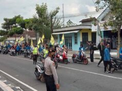 Tolak Kenaikan BBM, Aliansi Mahasiswa Islam Blitar Lakukan Aksi Dorong Motor Aksi Demo Aliansi Mahasiswa Islam Blitar