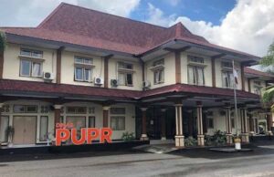 Dugaan Korupsi di Kabupaten Blitar Bakal Terkuak Usai Kadis PUPR Bawa Berkas ke KPK Kantor PUPR Kabupaten Blitar