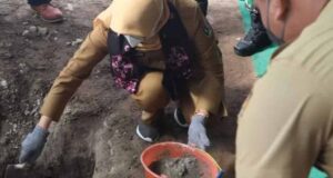 Tingkatkan Layanan RSUD Ngudi Waluyo, Bupati Blitar Tandai Peletakan Batu Pertama Gedung Instalasi Pemulasaran Jenazah Peletakan batu pertama RSUD Ngudi Waluyo