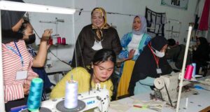 Wagub Kepri Dukung Pemberdayaan Perempuan dengan Peningkatan Keterampilan Tinjau Pelatihan Menjahit di LKP Baiti