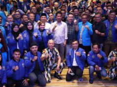 Pelantikan DPD KNPI Kota Batam, Rudi Titip Pesan Agar Pemuda Bersatu Kepala BP Batam bersama para anggota KNPI Kota Batam