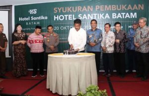 Resmikan Pembukaan Hotel Santika Batam, Rudi: Semoga Dapat Menjadi Pilihan Penginapan Wisatawan Peresmian Hotel Santika Batam oleh Wali Kota Batam