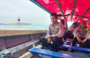 Polsek Belakangpadang Patroli hingga Perbatasan Patroli Polsek Belakang Padang.
