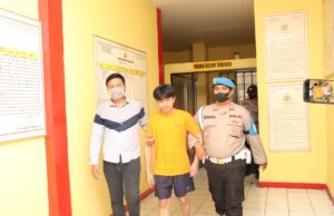 Brankas KFC Mega Mall Digasak Maling, Duit Puluhan Juta Raib Maling yang menggasak brankas KFC Mega Mall, Batam.