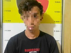 Suruh Jaga Rumah, Malah Gasak Celengan dan Emas Polisi mengamankan pencuri rumah di Batam