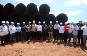 Wali Kota Batam Turut Serta Lepas Perdana Pipa Penyalur Lepas Pantai Produksi PT DSAW Wali Kota Batam menghadiri pelepasan Perdana Pipa 52 Inchi produksi PT Dwi Sumber Arca Waja