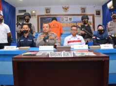 Polisi Menangkap Perekrut PMI Ilegal yang Tenggelam di Perairan Kabil Polisi menangkap penampung PMI ilegal yang tenggelam di Perairan Kabil, Nongsa,