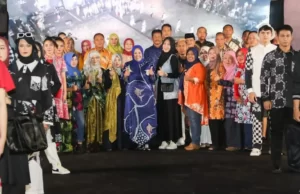 Batam Batik Fashion Week di Tanjungpinang Berlangsung Meriah Batam Batik Fashion Week Tanjungpinang
