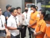 Kasat Reskrim Polresta Barelang Kompol Abdul Rahman menanyakan terkait kronologis kejadian kepada keempat satpam PT BBS