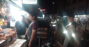 Operasi Pekat di Bintan, Polisi Amankan Puluhan Miras Anggota Polres Bintan melakukan pengecekan peredaran miras tanpa izin edar di kawasan Bintan Utara.