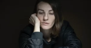 7 Penyebab Kantung Mata Hitam yang Perlu Dihindari Penyebab Kantung Mata Hitam