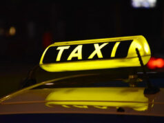 Pengamat minta Gubernur Kepri Ansar Ahmad kaji ulang kebijakan mengenai tarif taksi online.