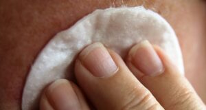 3 Cara Merawat Kulit Wajah yang Seharian Terpapar AC Ada 3 cara merawat kulit yang terpapar Ac.