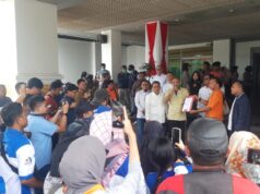 FSPMI Gelar Aksi Tolak Omnibus Law di DPRD Batam DPRD Batam