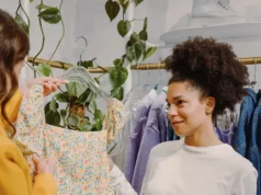 Jangan Dibuang, Ini 4 Ide Terbaik Merawat Baju Bekas Tips Merawat Baju Bekas