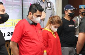 Ady, Anggota DPRD Batam Tersangka Kasus Narkoba Oknum anggota DPRD Batam, Ady terlibat dalam pembelian narkoba jenis sabu dan telah ditetapkan sebagai tersangka.