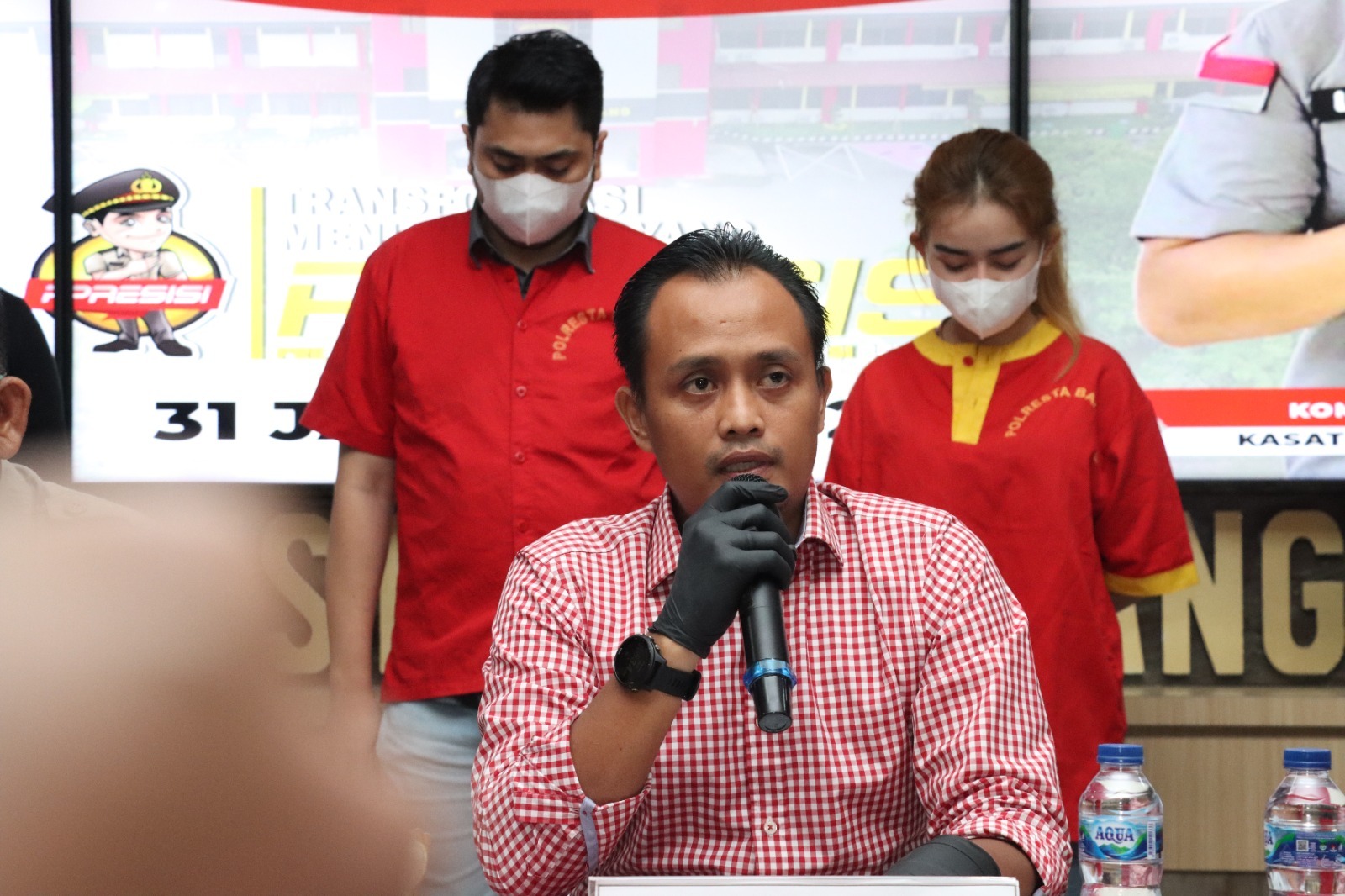 Kasat Resnarkoba Kompol Lulik Febyantara menyampaikan mengenai cara Ady, oknum DPRD Batam membeli sabu.