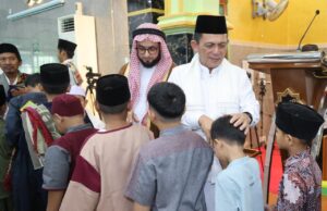 Jadi Khatib Salat Id di Batam, Gubernur Kepri Ajak Jamaah Tingkatkan Bakti Kepada Orangtua Gubernur Kepri