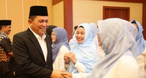 Ansar Kukuhkan Pengurus ICMI dan IKA UNRI Tanjungpinang-Bintan IKA UNRI