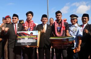 Sananta dan Septiadi Terima Bonus Rp100 Juta dari Gubernur Kepri Ramadhan Sananta