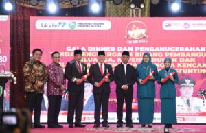 Ansar dan Dewi Terima Penghargaan Manggala Karya Kencana 2023 Manggala Karya Kencana