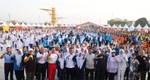 Gubernur Kepri Buka Rangkaian Kegiatan Hari Sumpah Pemuda, Dimulai dengan Senam Sehat Gubernur Kepri