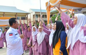 Berkunjung ke SMKN 4 Batam, Gubernur Ansar Motivasi Siswa dan Resmikan Skill Mart SMKN 4 Batam