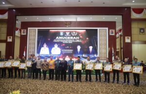 18 Badan Publik di Kepri Terima Anugerah Keterbukaan Informasi Publik Anugerah Keterbukaan Informasi Publik