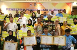 Guru Pendidikan, Penyuluh Agama Non ASN dan Pemuka Agama di Batam Dapat Bantuan Rp1, 2 Juta Bantuan Guru Batam