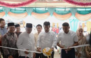 Resmikan Rumah Makan Tsania Seafood, Rudi: Bangkitkan Sektor Pariwisata Batam Pariwisata Batam