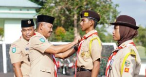 Sekda Kepri Jadi Ajak Generasi Muda Pramuka Peduli Kelestarian Lingkungan Sekda Kepri