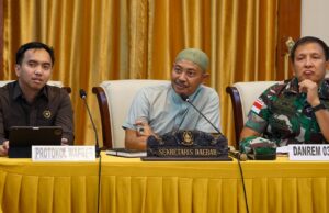 Wapres Ma’ruf Amin ke Tanjungpinang, Buka Kepri Halal Fair 2024 dan Salat Tarawih di Batu 10 Wapres Ma'ruf Amin ke Tanjungpinang