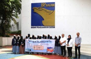 Perdalam Ilmu Kehumasan, Tim Ekskul Jurnalistik SMA IT Imam Syafi’i Sambangi BP Batam Humas BP Batam Terima Kunjungan Tim Ekskul Jurnalistik SMA IT Imam Syafi'i