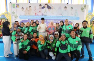 Rayakan Open House Idul Fitri, Rudi Antusias Sambut Ribuan Warga Batam Idul Fitri Batam