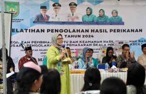 Ciptakan Peluang Bisnis dan Ekonomi Keluarga, Marlin Berikan Pelatihan Pengolahan Hasil Perikanan di Kecamatan Sagulung pelatihan pengolahan hasil perikanan di Kecamatan Sagulung