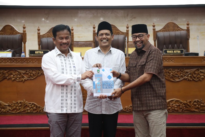 4-paripurna apbd DPRD Batam