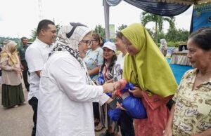 Distribusikan Sembako Bersubsidi, Marlin: Bukti Nyata Kepedulian Pemerintah Kepada Masyarakat Marlin Distribusikan Sembako Bersubsidi