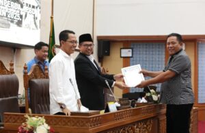 DPRD Batam Lanjutkan Pembahasan Ranperda APBD 2025 Ranperda APBD Batam 2025
