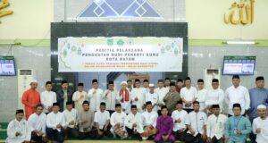 Sekda Batam Ajak Guru Bijak Bermedia Sosial Sekda Batam