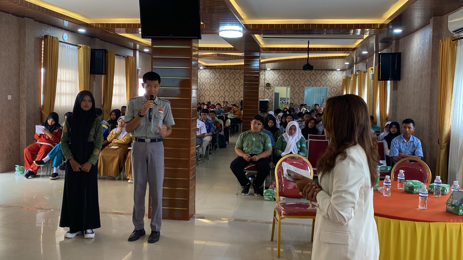 IMG-20251023-WA0010 JMSI Kepri Gelar Sosialisasi dan Penyuluhan Pencegahan TPPO di SMKN 7 Kota Batam, Batam Centre, Kamis (23/10/25). (F: barakata.id/ist)